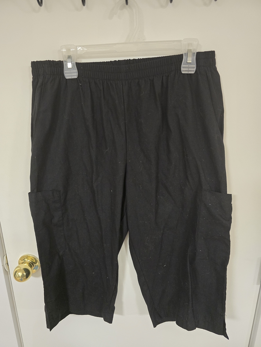 Womens Black Cotton Capri Pants - Comfortable Everyday Wear